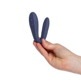 Celestia ELVA Rechargeable Remote Control Couples Vibrator In Hand