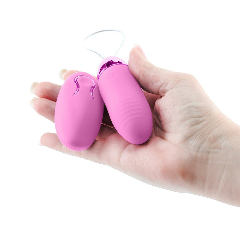 Revel Winx Rechargeable Bullet W/ Remote